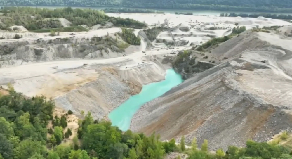dump-truck-driver-dies-after-falling-hundreds-of-feet-into-water-pit